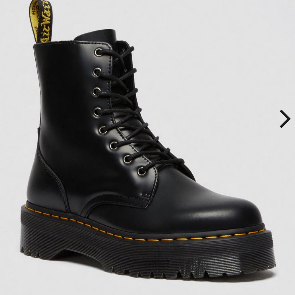 DR MARTENS JADON BOOT SMOOTH LEATHER PLATFORMS